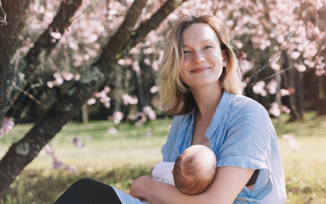 Breastfeeding vs. Bottle Feeding: What’s Best for Your Baby?